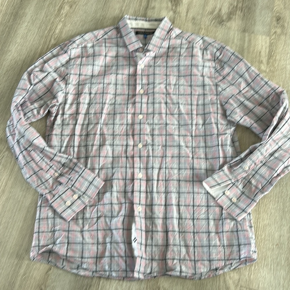 Large Vince Camuto ButtonDown Pink Plaid Shirt